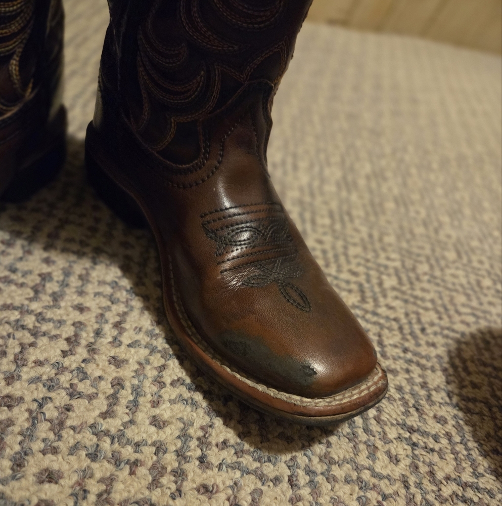 Brown Western Boots - Picture 2 of 3